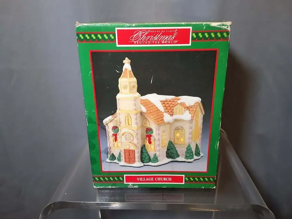 House of Lloyd Christmas Around The World Village Lot of 5 Sets